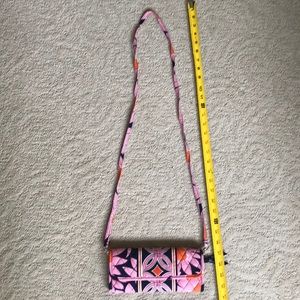NEW Vera Bradley Crossbody wallet